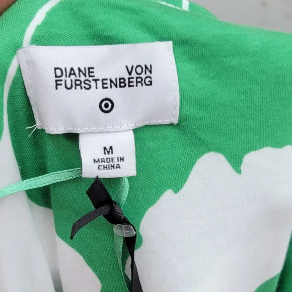 NWT Diane Von Furstenberg Halter Ginkgo Green Jumpsuit One-Piece Size Medium - Picture 3 of 9